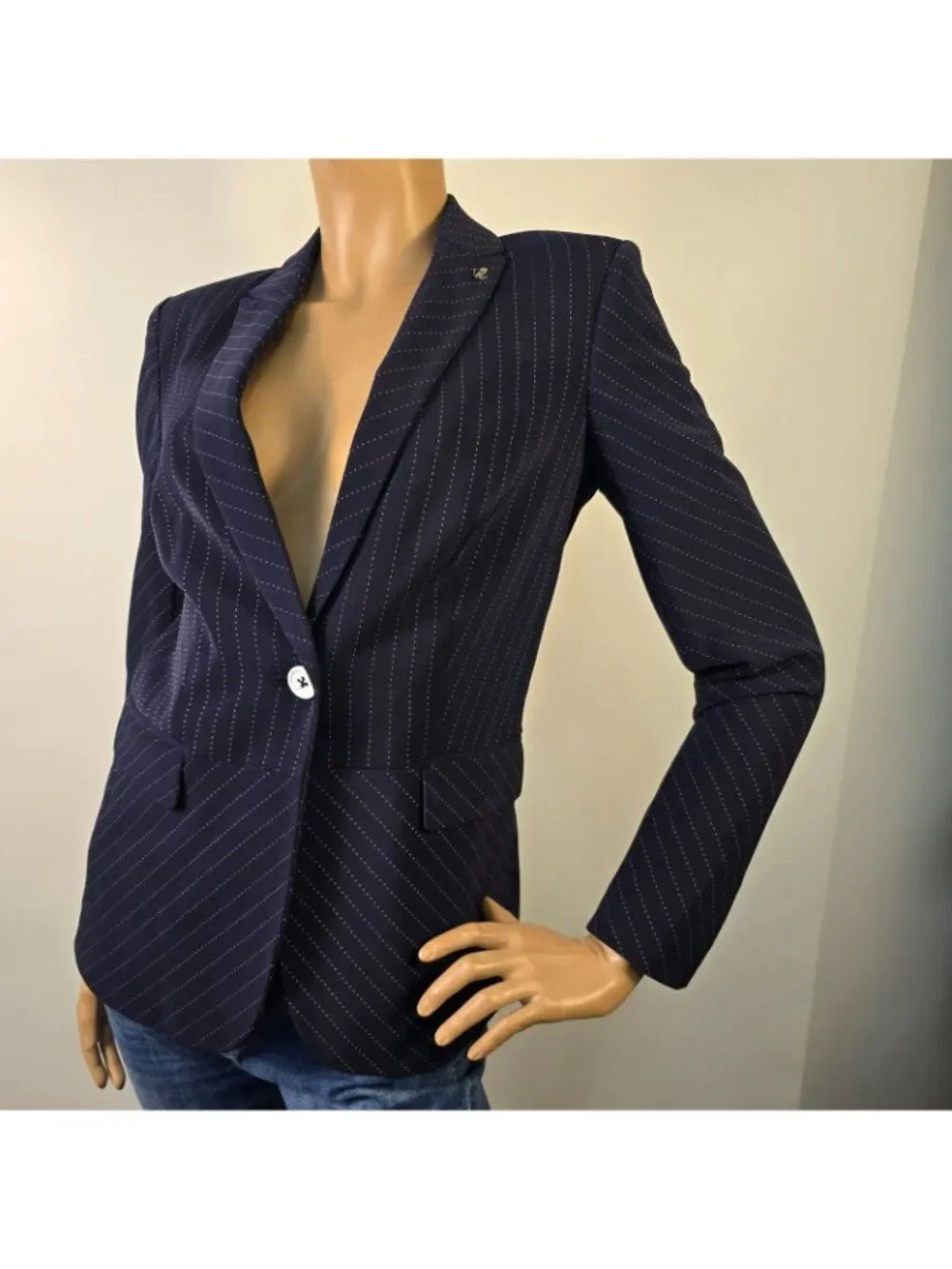 Tommy Hilfiger Blazer Jacket Classic Navy Blue Pinstripe 1 Button Front Sz 4